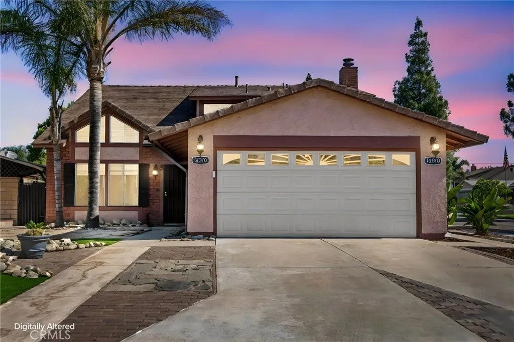 16570 Fairfax Drive — photo