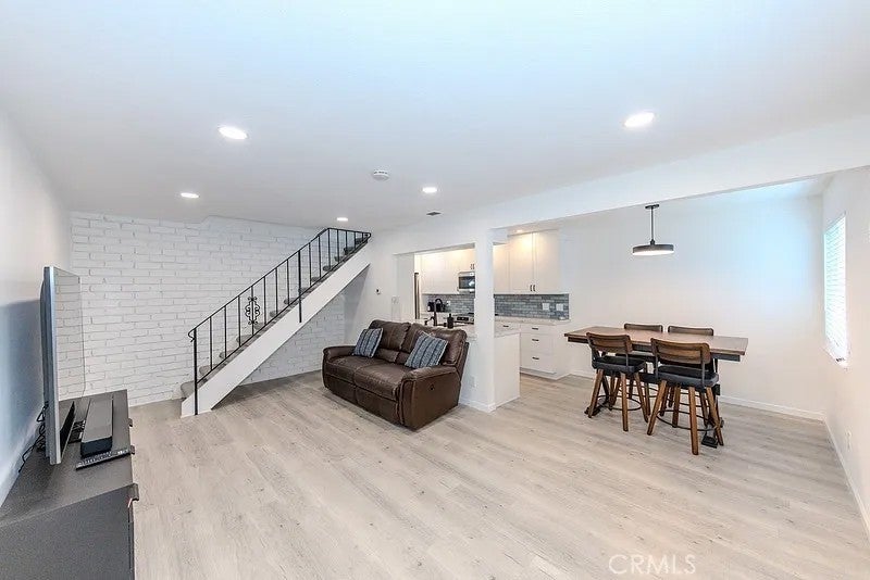 16684 Arbor 110C — photo