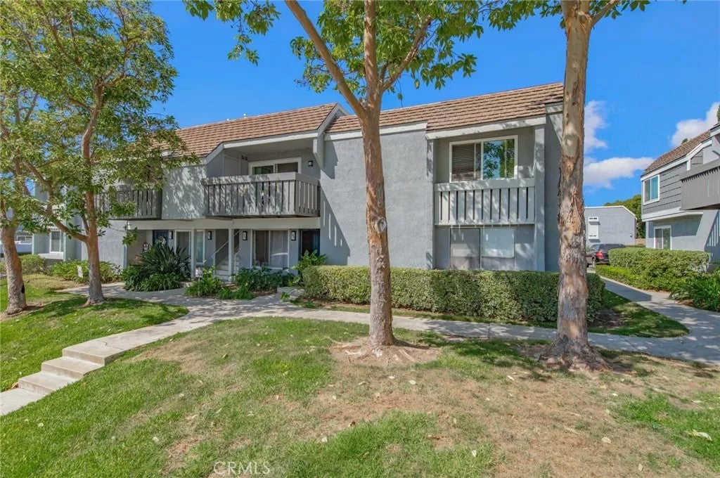 44 Fallbrook, Irvine, CA 92604 — photo 2