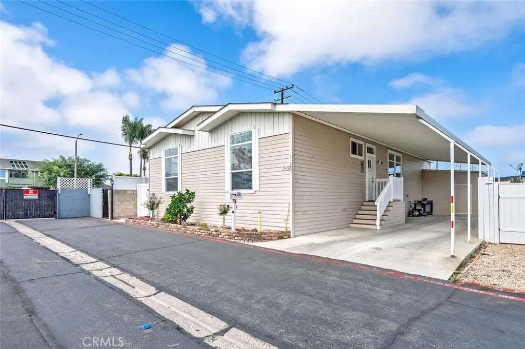 16444 Bolsa Chica 20 — photo