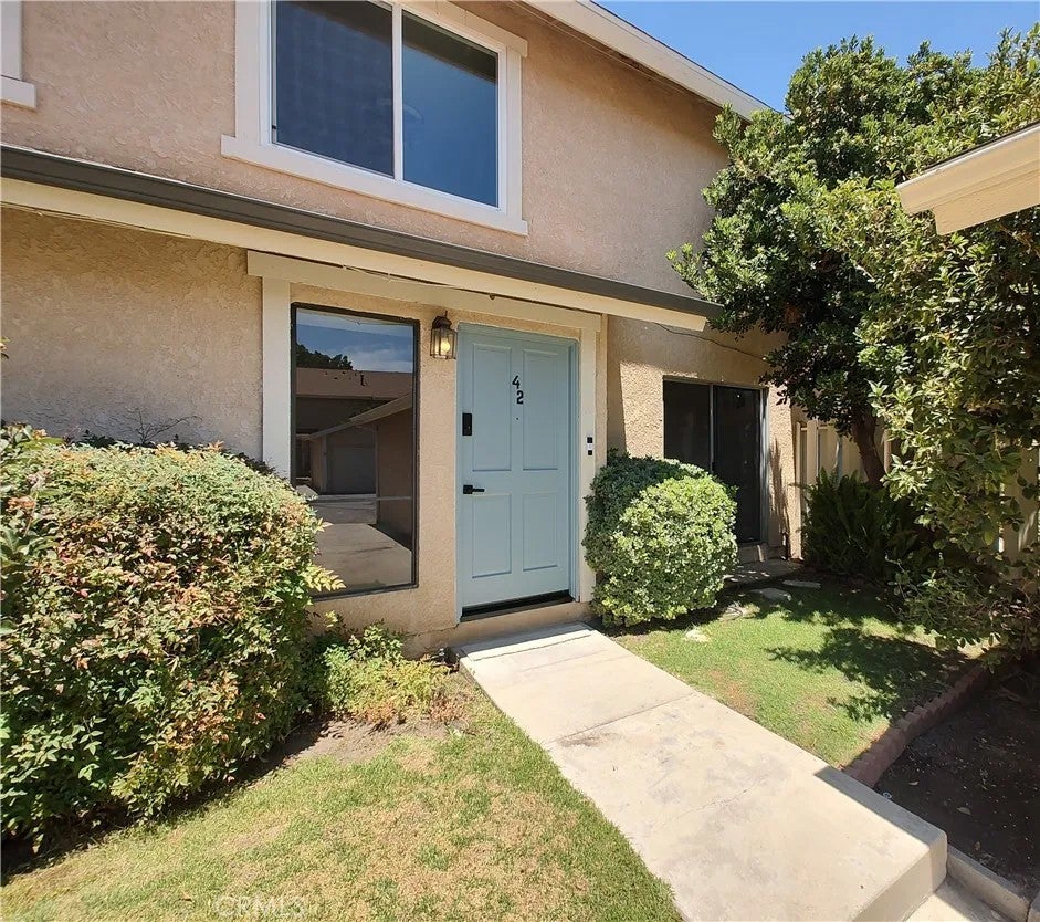 10125 De Soto Avenue 42 — photo