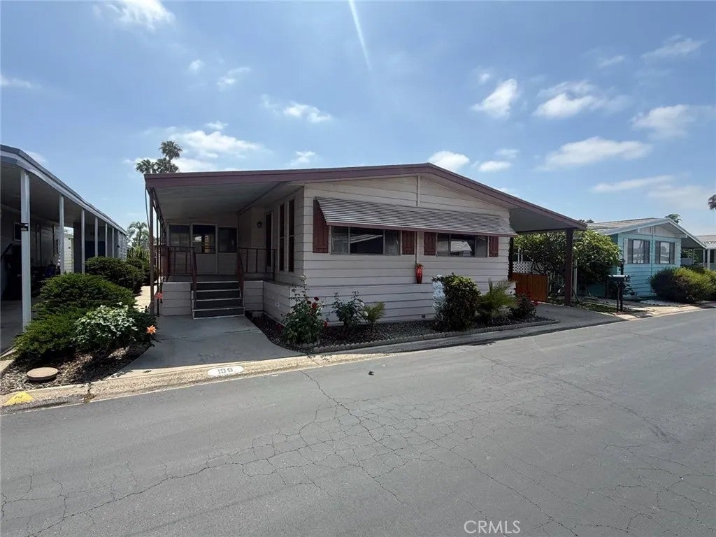 24921 Muirlands 199 — photo