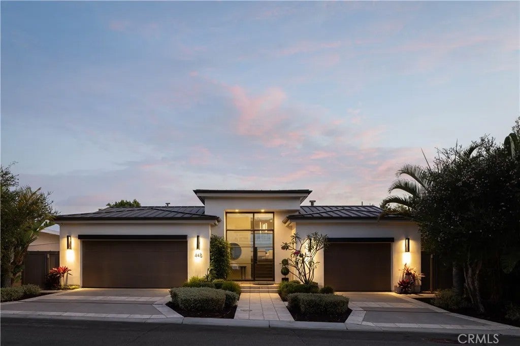 448 Serra Drive — photo