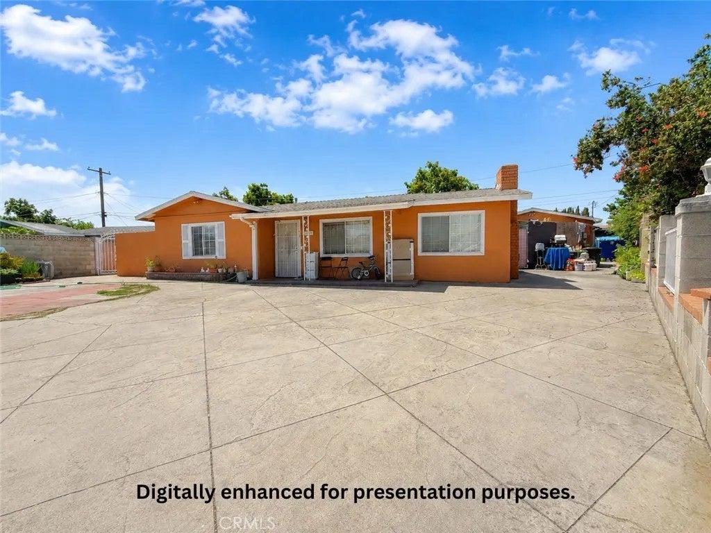 4728 W Henderson Pl — photo