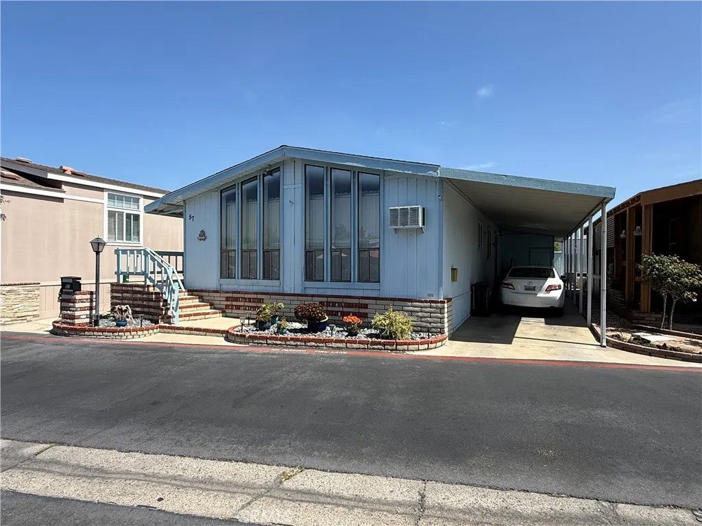 19361 Brookhurst 57 — photo