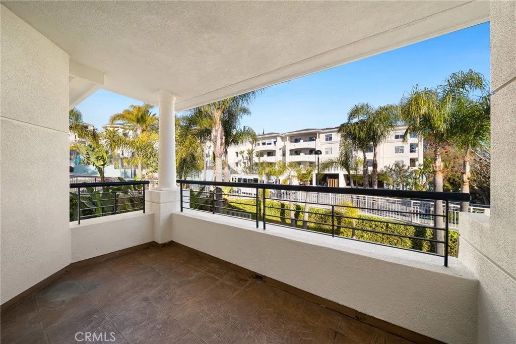 25442 Sea Bluffs 302 — photo