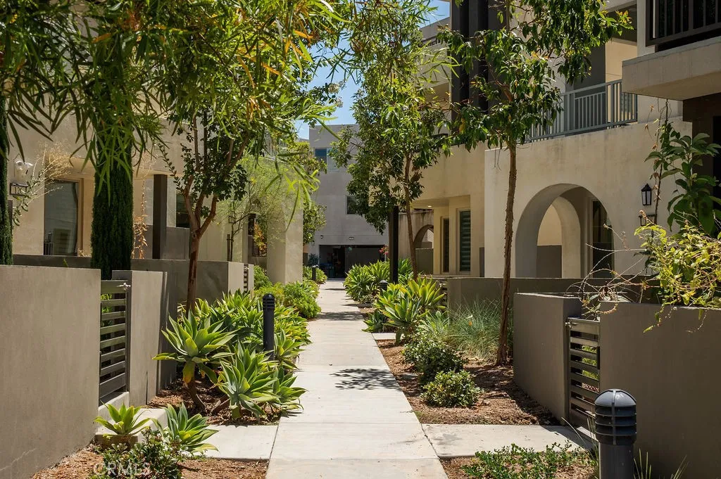 128 Catalyst, Irvine, CA 92618 — photo 3