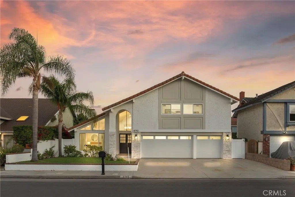 8792 Baywood Drive — photo