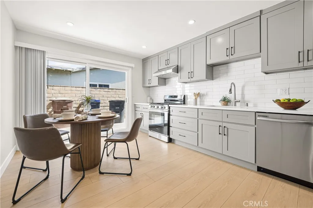 4141 E Addington Circle — photo
