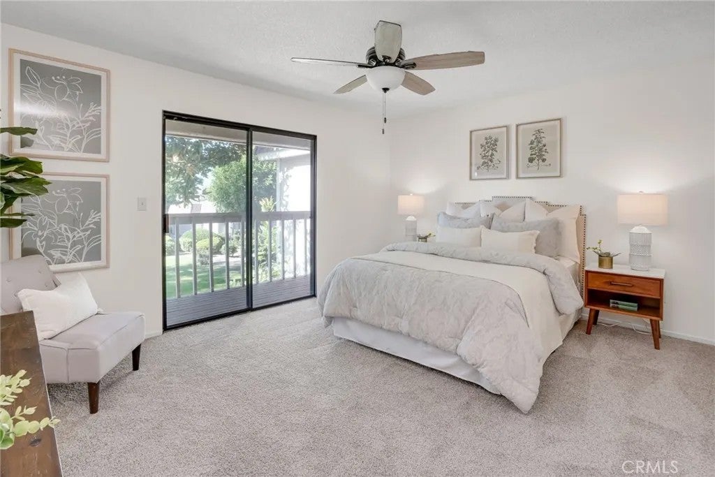 2155 W Banbury Circle — photo