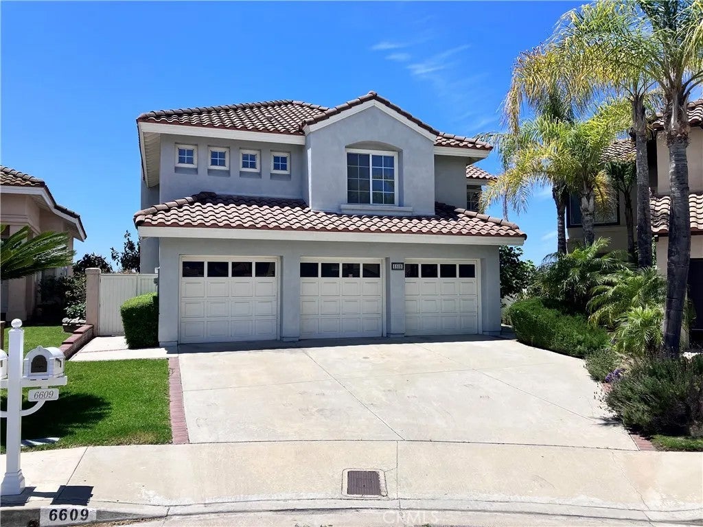 6609 E Pinnacle Pointe — photo