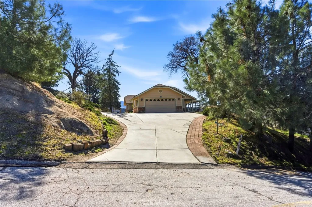 27100 Barkes, Tehachapi, CA 93561 — photo 3