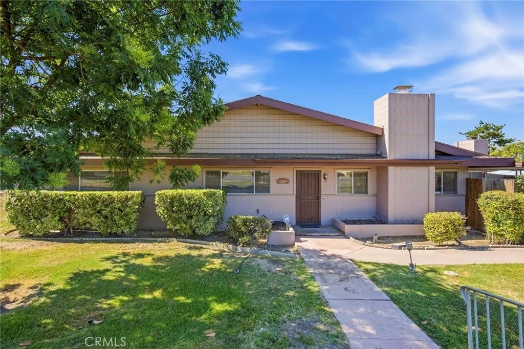 2813 Summit Circle — photo