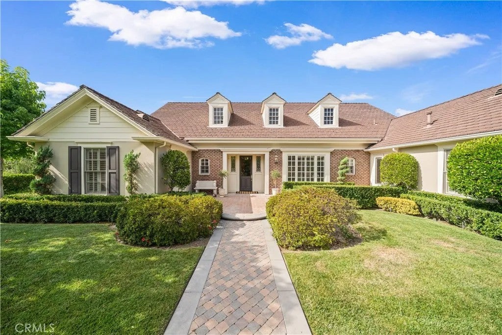 11 Devonwood — photo