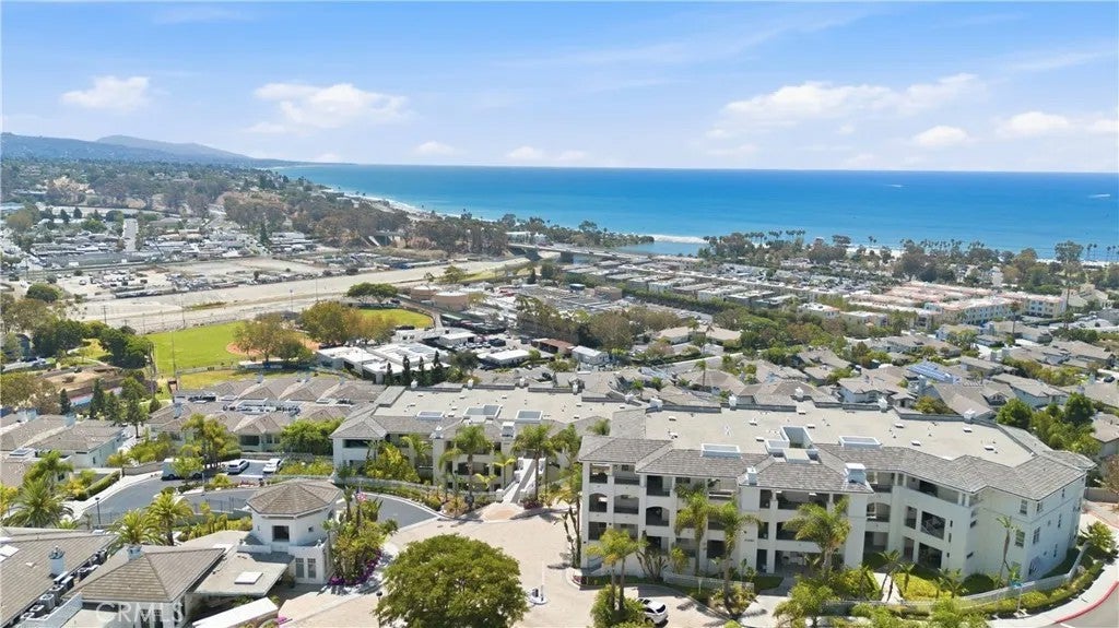 25422 Sea Bluffs 6103 — photo
