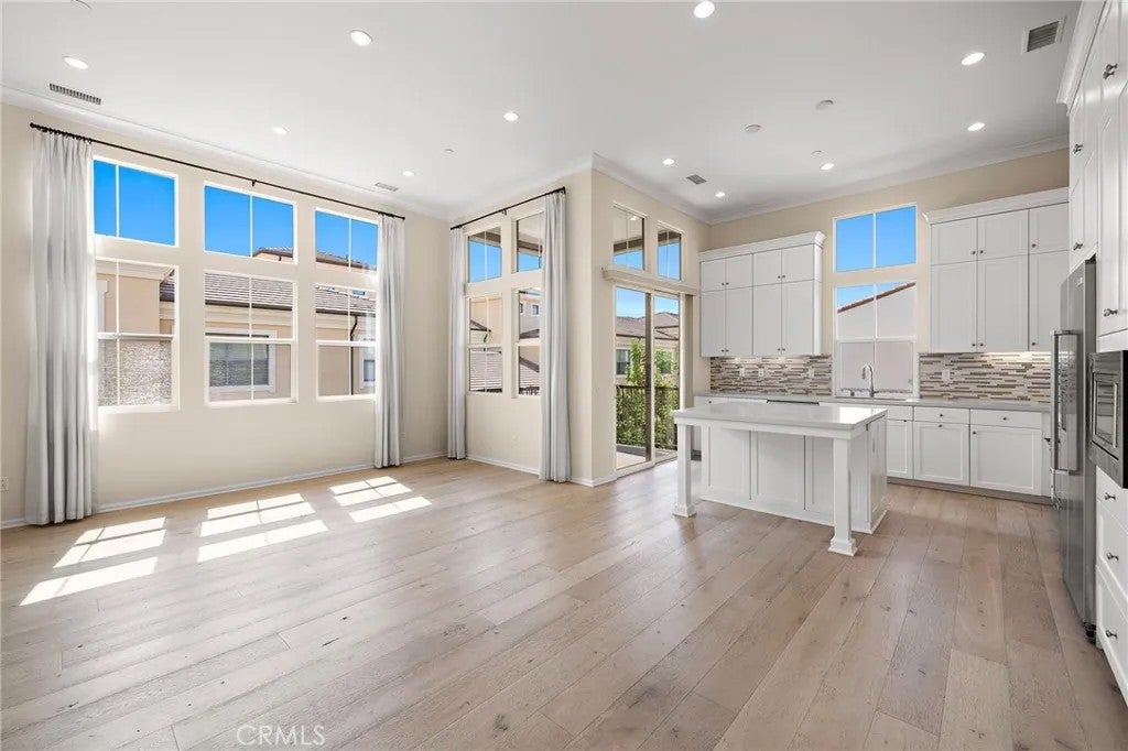 110 Mighty Oak — photo