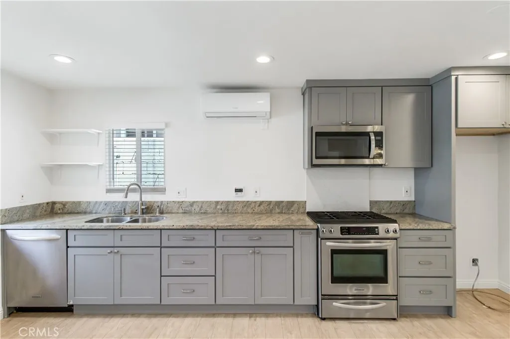1736 Eudora, Wilmington, CA 90744 — photo 2