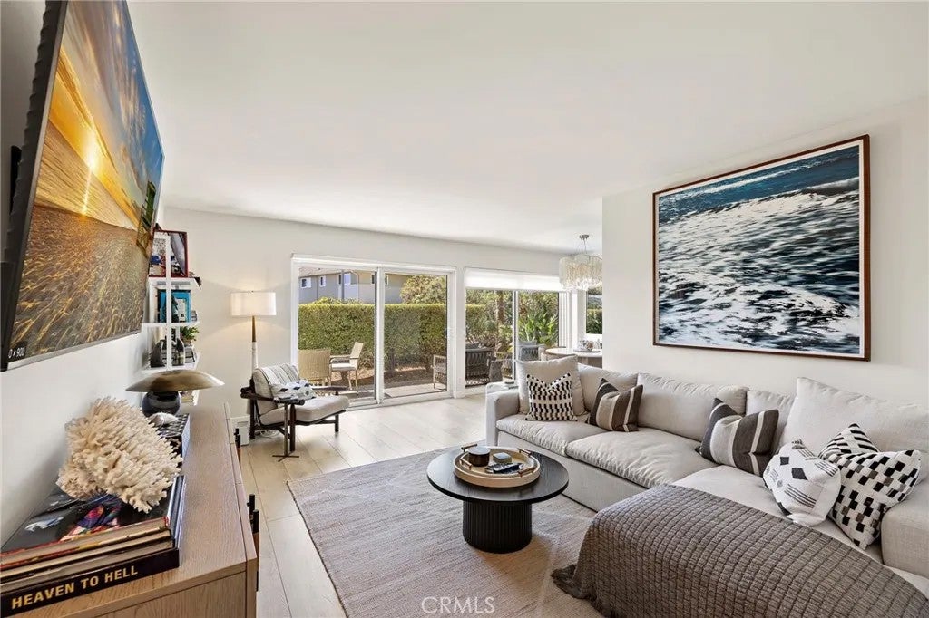 21703 Ocean Vista 101-a — photo