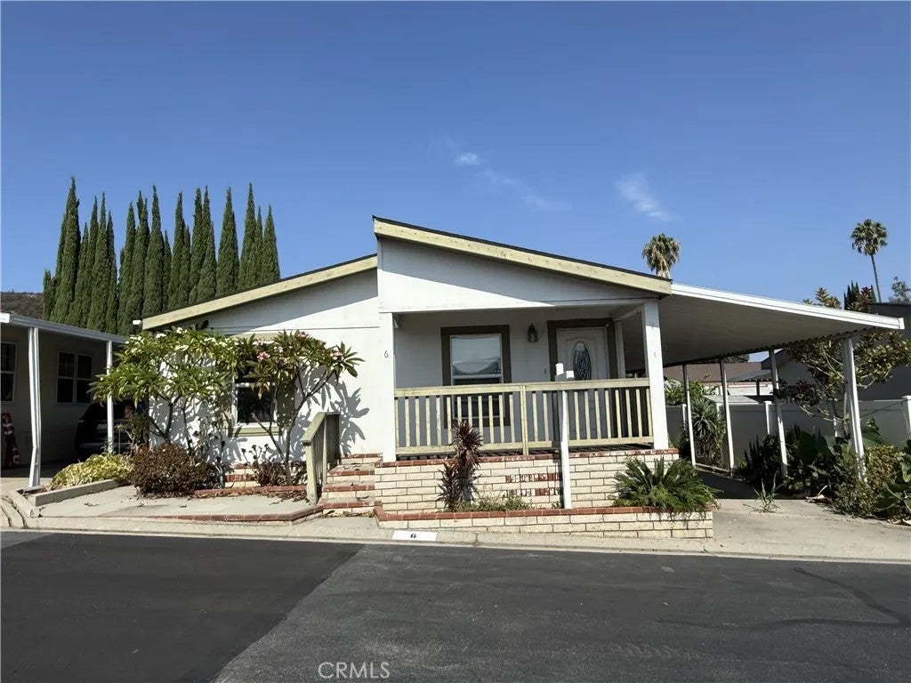 901 S 6th 6 — photo