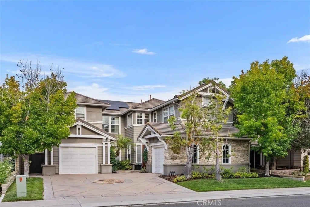 16 Vela Court — photo
