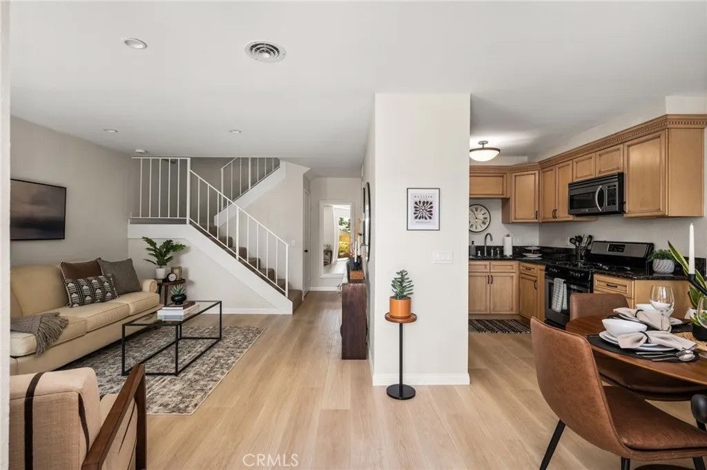 1492 W Badillo — photo