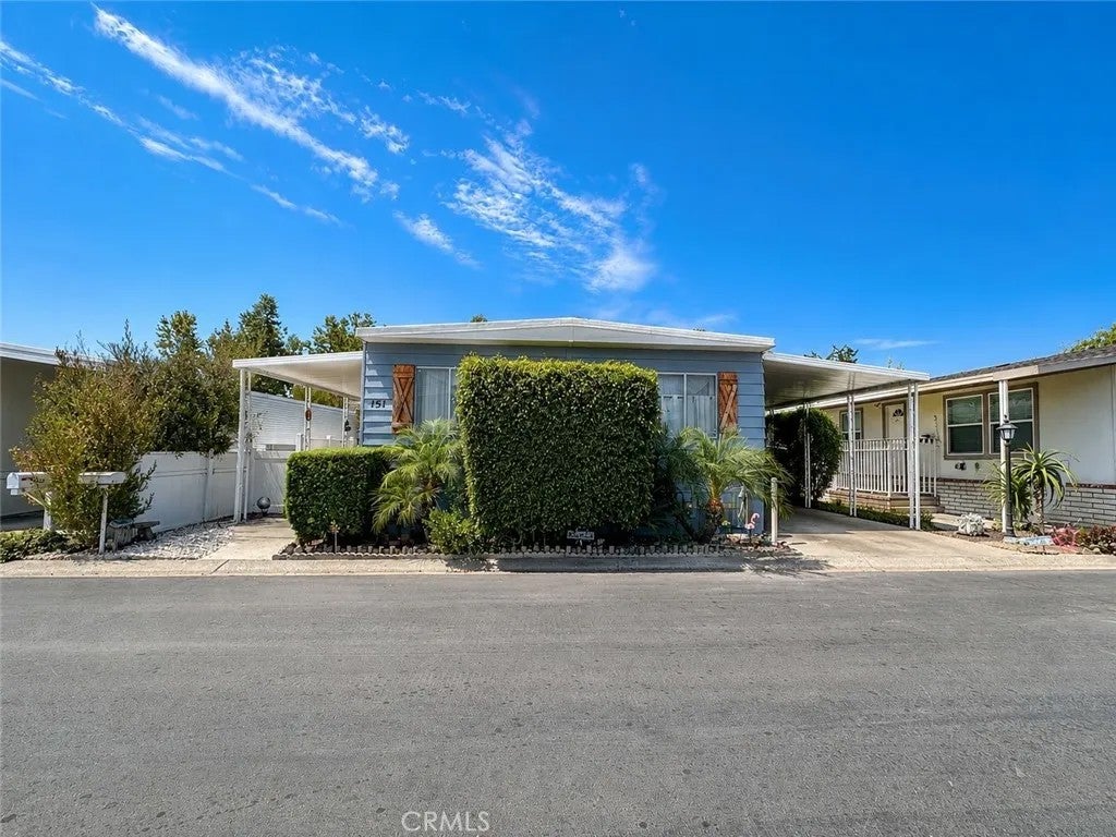 32302 Alipaz 151 — photo