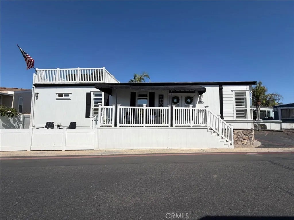 80 Huntington 606 — photo