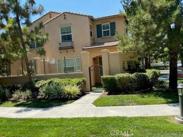32 Trailing Vine, Irvine, CA 92602