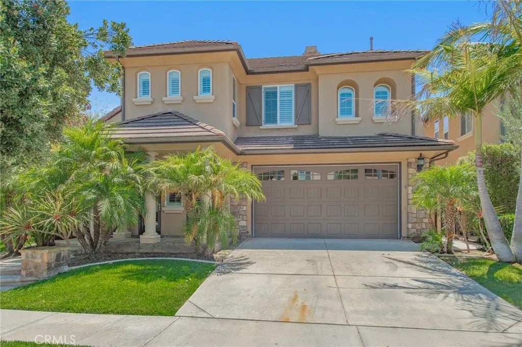 17 Paseo Canos — photo