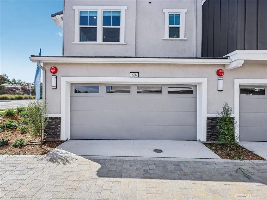 608 Lotus Drive — photo