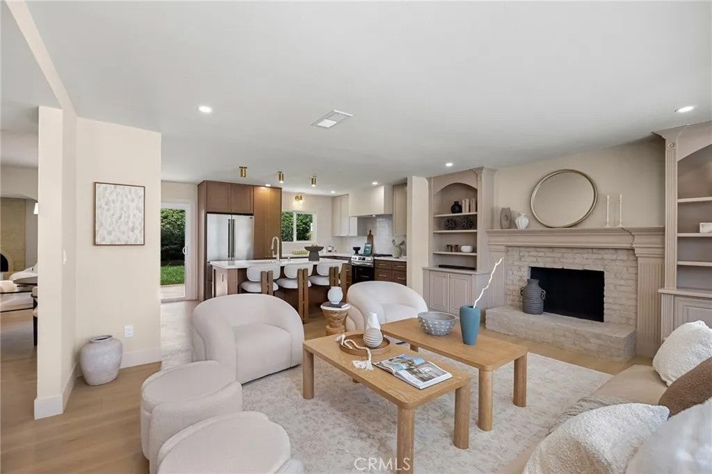 17571 Wrightwood — photo