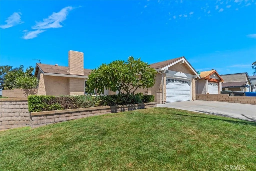 6111 Leyte — photo