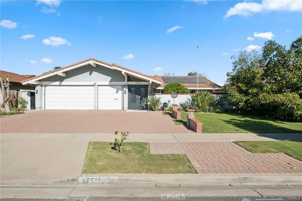 17511 Sherbrook — photo