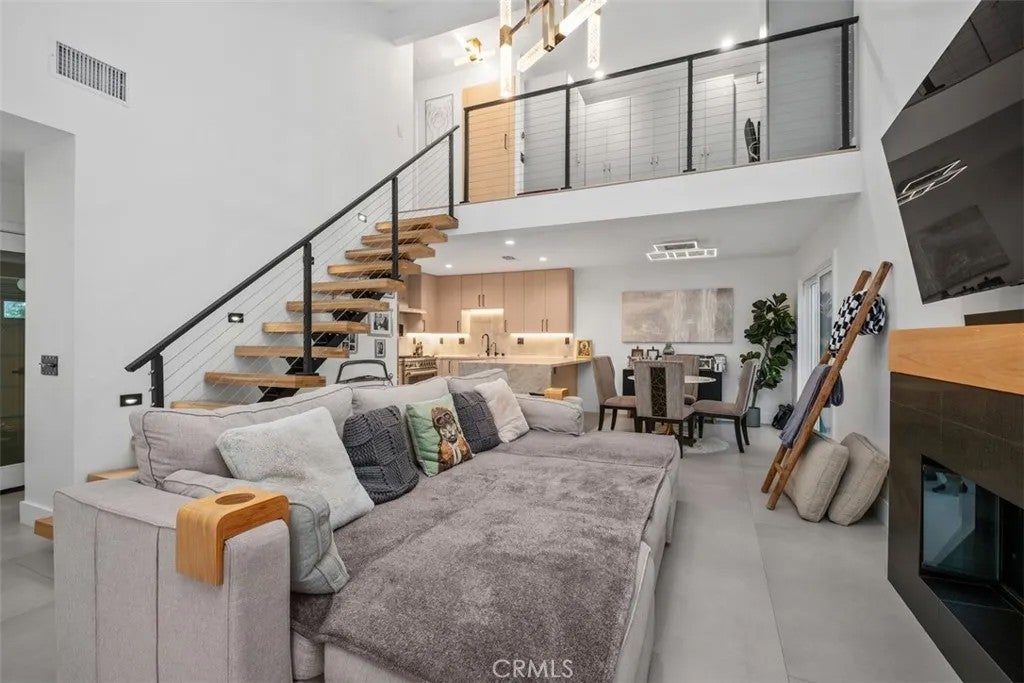 24 La Costa Ct. — photo