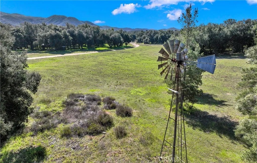 36000 Tenaja Truck Trail — photo