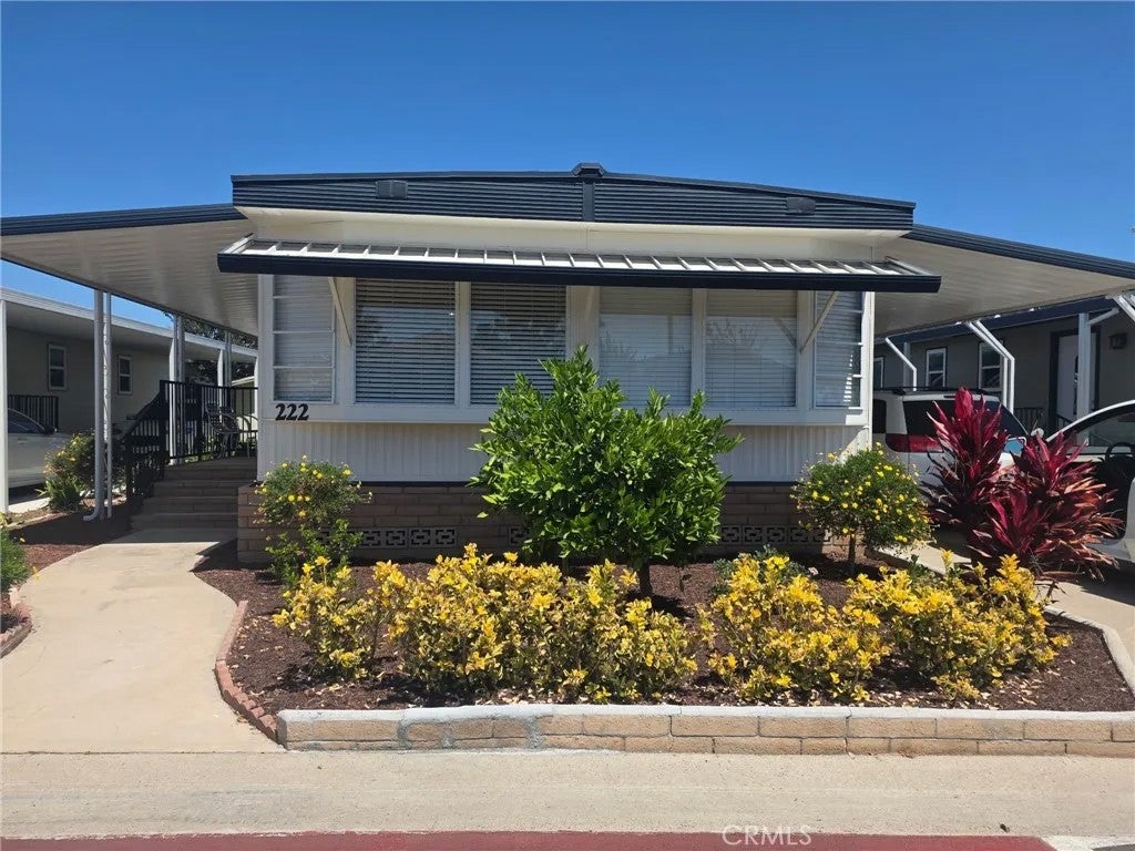 5772 Garden Grove 222 — photo