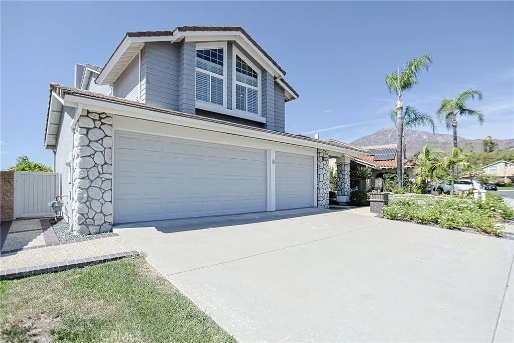 20811 Porter Ranch Road — photo