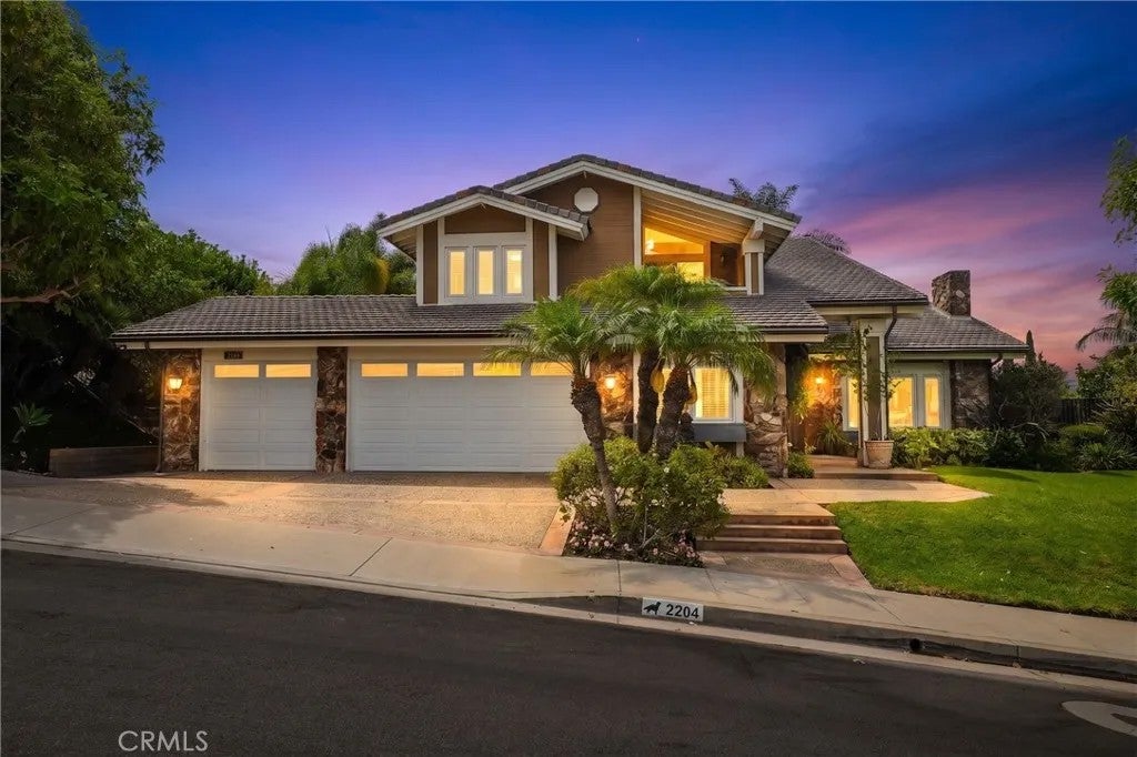 2204 E Vista Mesa Way — photo