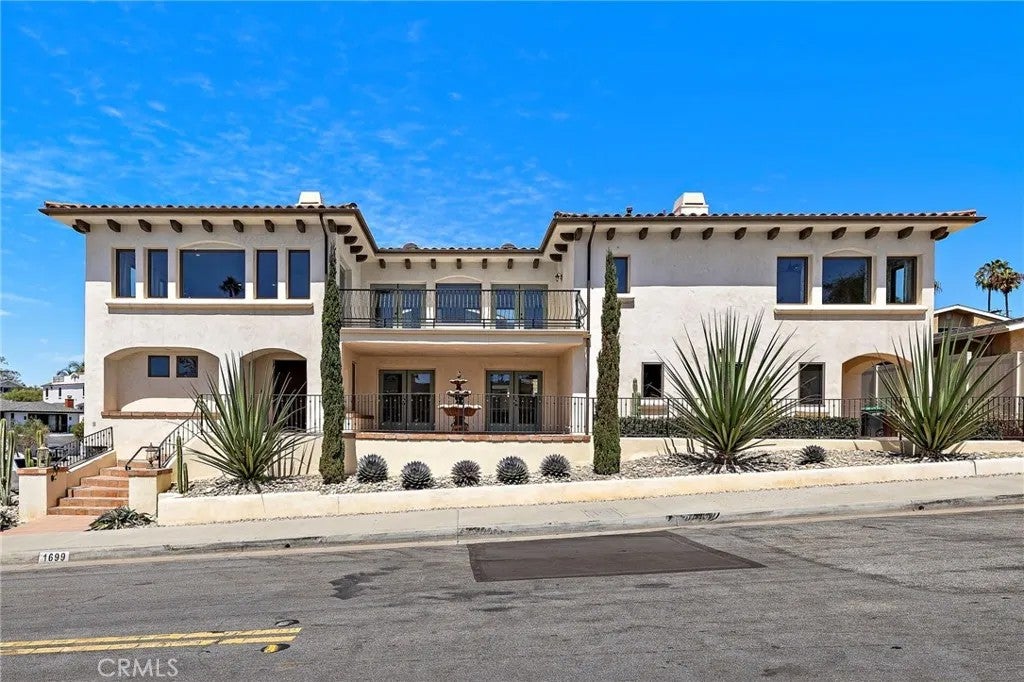 1699 Calle De Los Alamos — photo