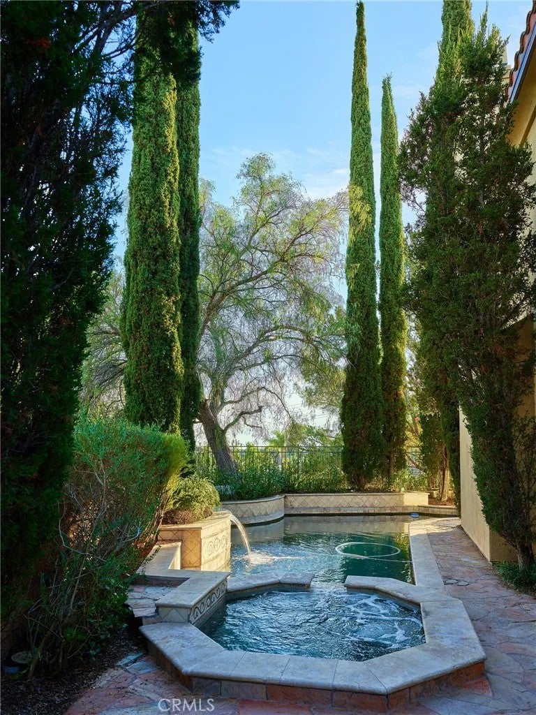 23121 Fairfield — photo