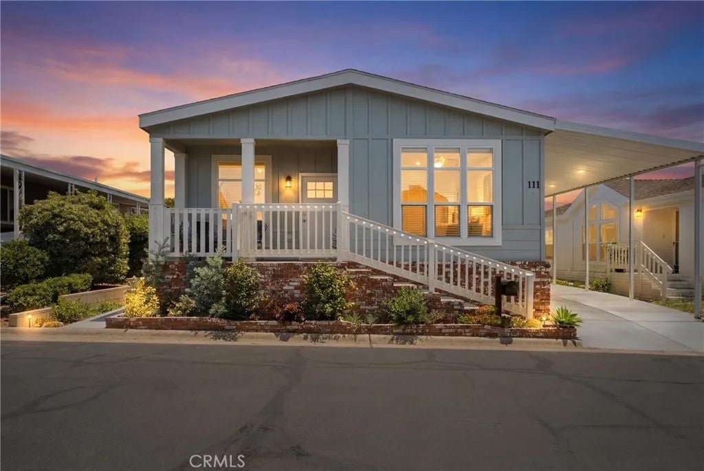 23301 Ridge Route #111 — photo