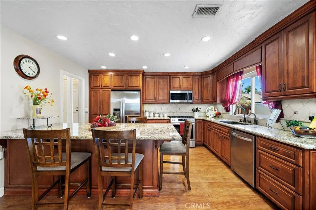 17527 Briarwood Street — photo