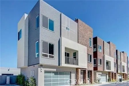 826 Brickyard — photo