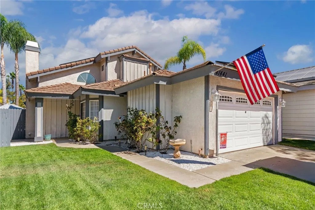 41441 Avenida De La Reina — photo