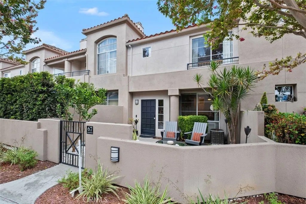 67 Tradewinds — photo
