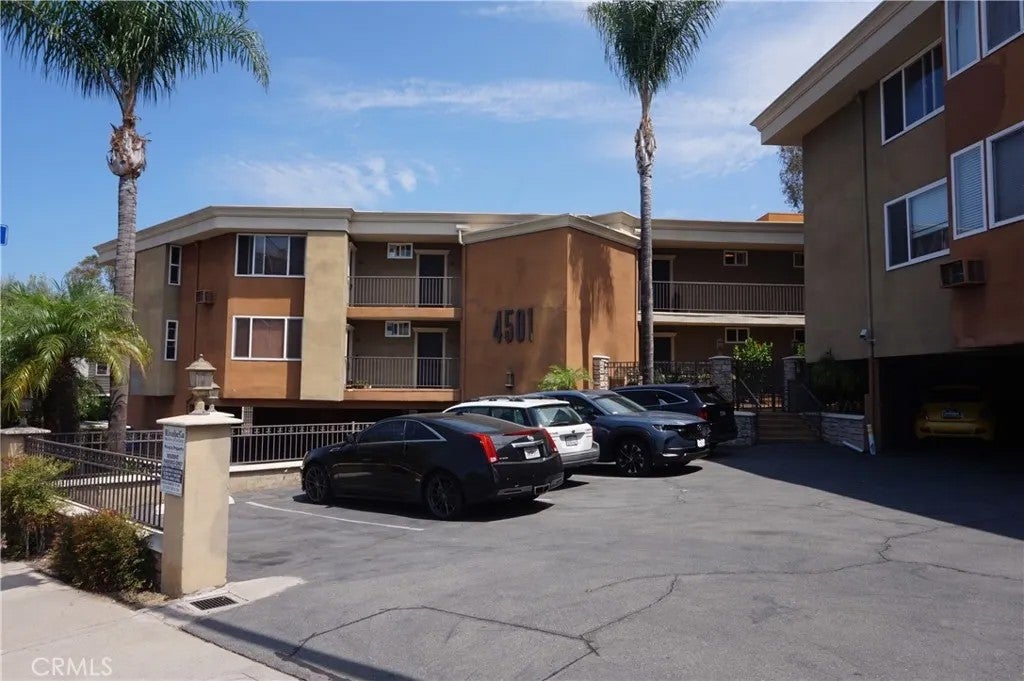4501 Collwood — photo