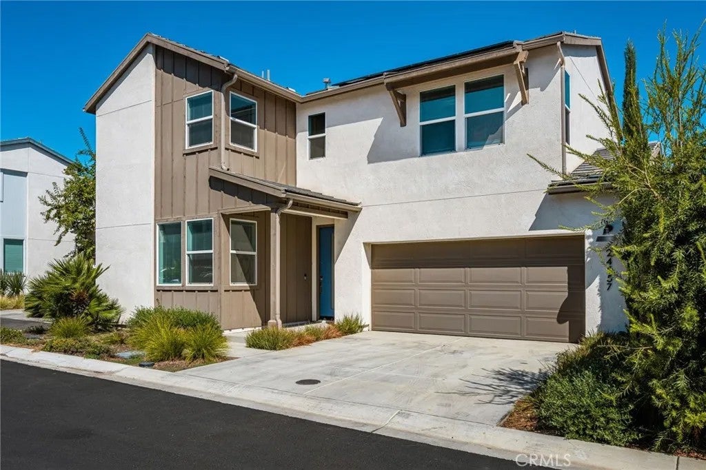 24557 Sonieta Court — photo