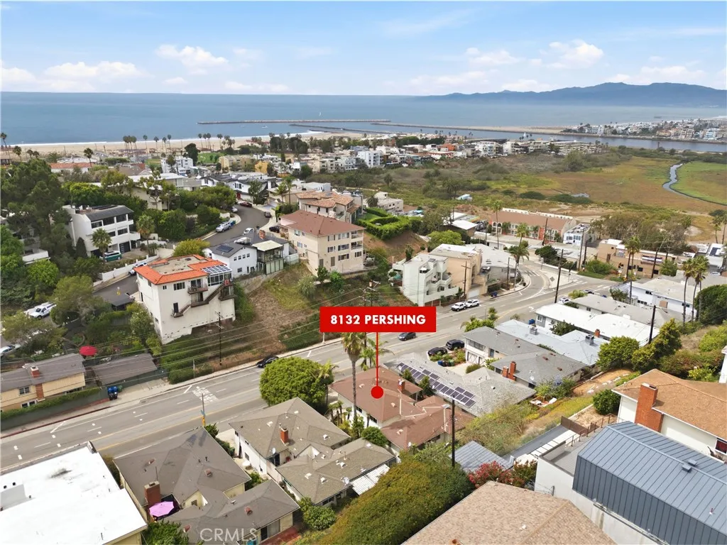 8132 Pershing Drive, Playa Del Rey, CA 90293 — photo 2