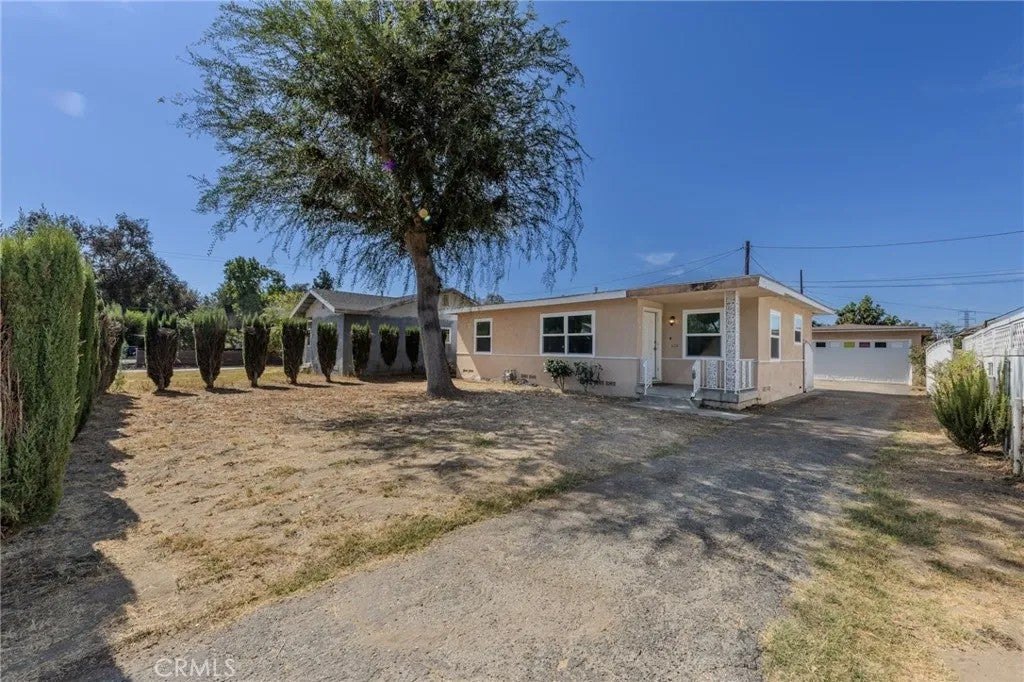 10318 Loch Lomond — photo