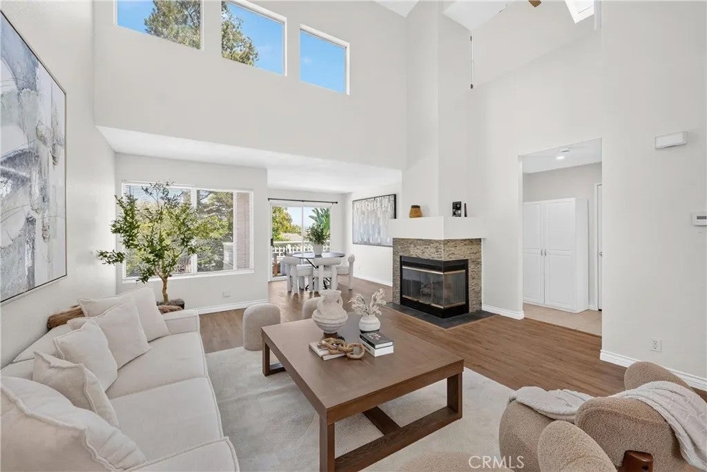 12 Ashwood — photo